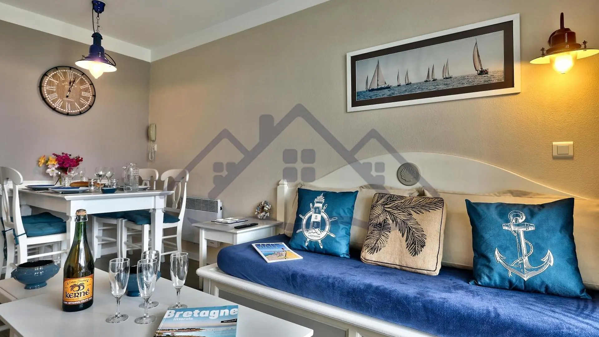 Localise - A18 - Appartement Avec Balcon - Petite Vue Mer A Travers Le Palmier - Piscine De Avril A Septembre - Wifi Inclus - Animaux Admis - Draps Inclus - Parking Inclus Guilvinec 0*,