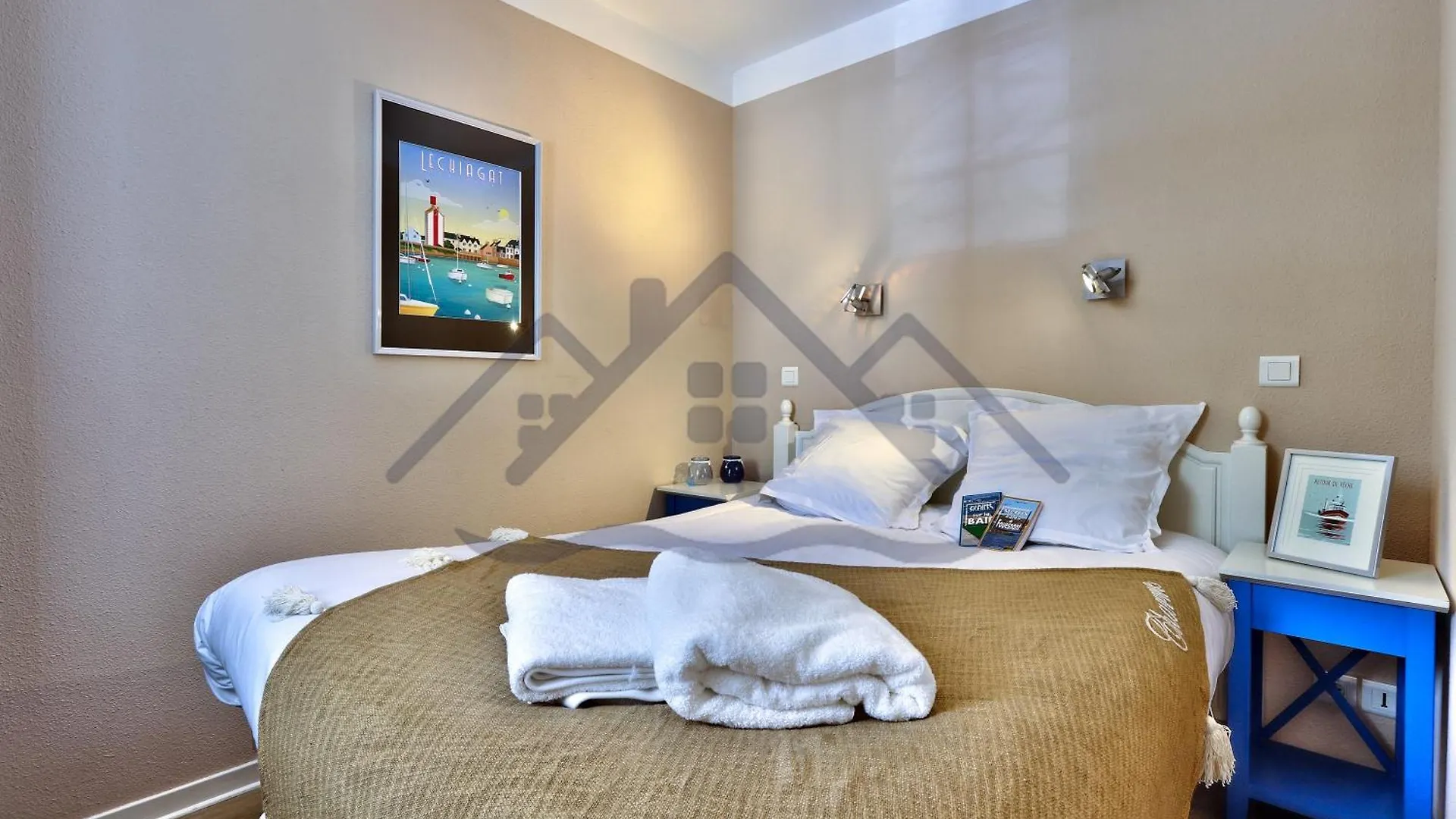 Localise - A18 - Appartement Avec Balcon - Petite Vue Mer A Travers Le Palmier - Piscine De Avril A Septembre - Wifi Inclus - Animaux Admis - Draps Inclus - Parking Inclus Guilvinec Apartment